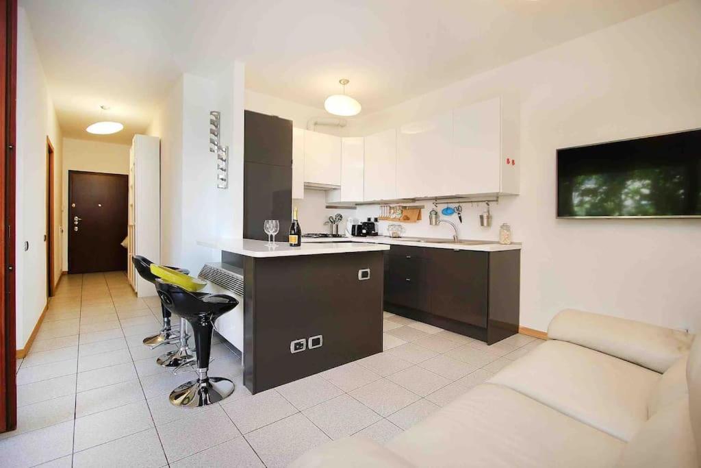 Bellissimo Bilocale Con Terrazzo Appartement *
